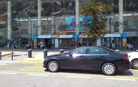 Private transfer from Naples Airport to city centre