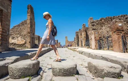 Pompeii & Herculaneum Private Tour: Fast-Track, Winery & Lunch