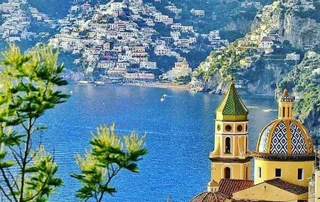 Transfer from Naples to Positano with a stop at Pompeii or Positano to Naples