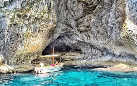 Capri Private Boat Stress Free Tour from Naples or Sorrento