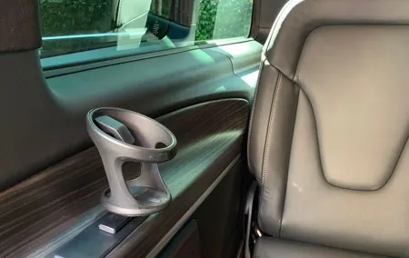 Deluxe private transfer NAPLES Train Station to SORRENTO or vv