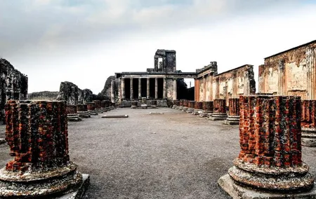 Private Tour Rome to Pompeii in private vehicle or fast train