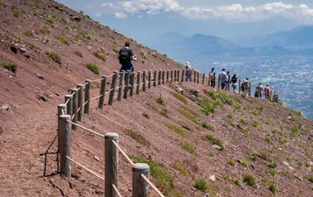Transfer from Naples to Sorrento with stop at Pompeii &MtVesuvius