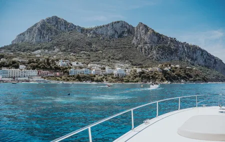 Capri Luxury Private Boat Tour from Capri or Napoli