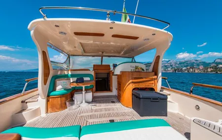 Positano and Amalfi boat tour from Naples - Shared