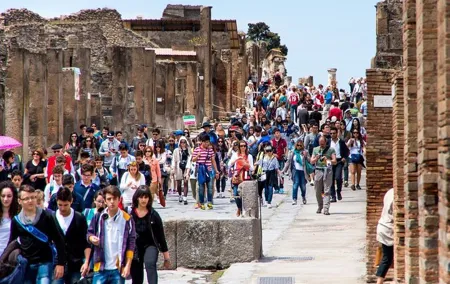 Private tour to Pompeii Herculaneum and Vesuvius