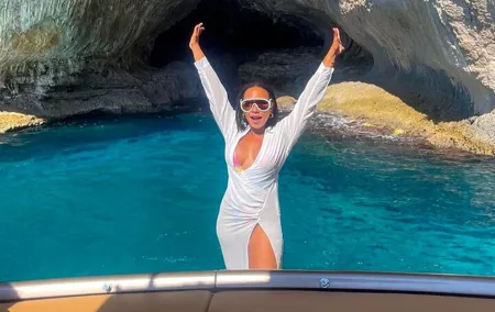 Private Capri Full Day Tour with a Positano 32ft