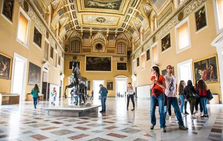 Pompeii and Museum of Naples Private Tour led by an Archaeologist