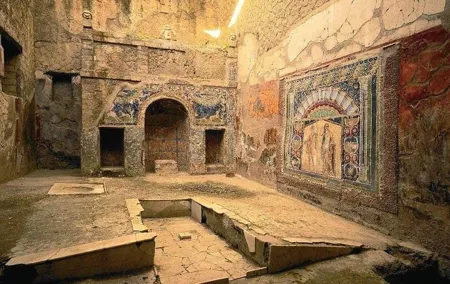 Guided tour of Herculaneum