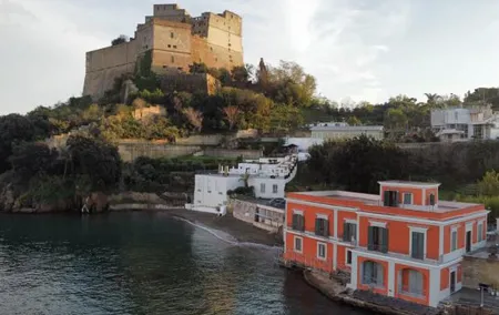 Private car tour among the treasures of the Phlegraean Fields of Naples.