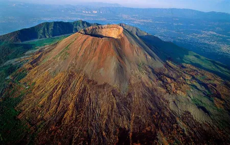 Vesuvius, V.I.P. the only Tour with Volcanological Guide
