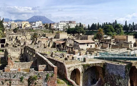 2-Hours Skip-the-Line Tour in Herculaneum