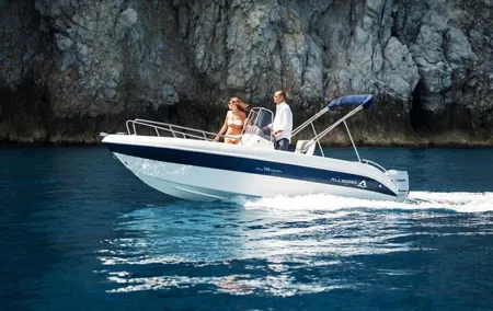 Full Day Private Boat Tour from Sorrento to Capri