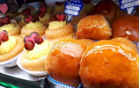 Napoli Sight Eating Walk: Food and Sight Tour