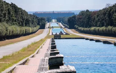3-Hours Royal Palace Guided Walking Tour in Reggia di Caserta