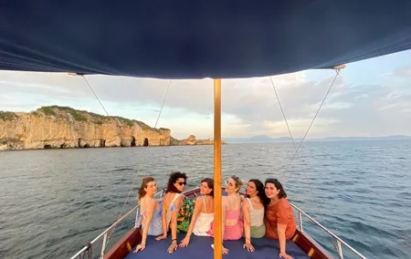 Classic Boat Tour of Naples Bay