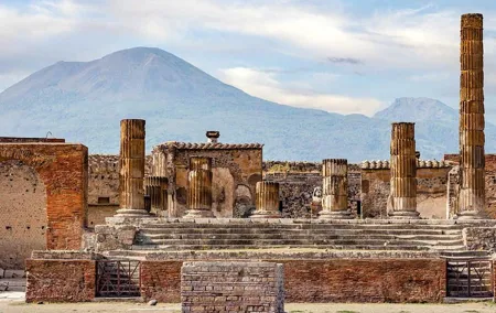 From Naples Cruise or trains Terminal: Half-Day Pompeii Tour