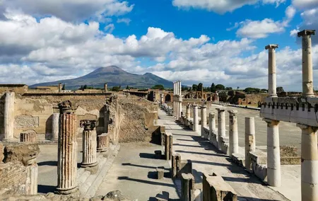 Pompeii Sorrento and Positano Full-Day Private Tour