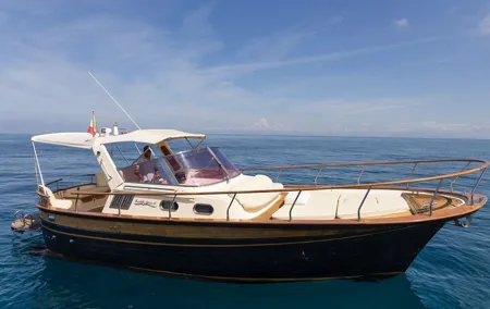 Private excursion to the island of Ischia on Gozzo Fratelli Aprea 32