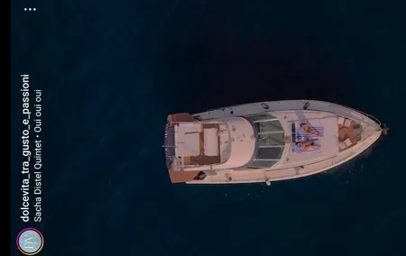 Capri Private tour in Azimut 43 with professional Chef