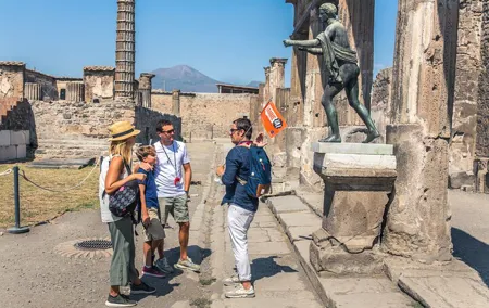 Private Transfer Naples to Positano with Guided Tour in Pompei