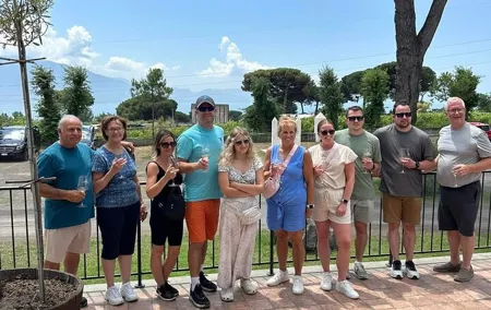 Private Pompeii, Sorrento & Mozzarella Making Tour from Naples