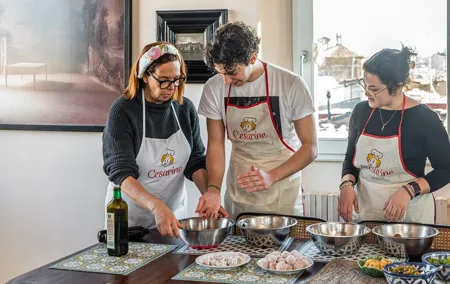 Naples Walking Tour & Traditional Cooking Class with Wine