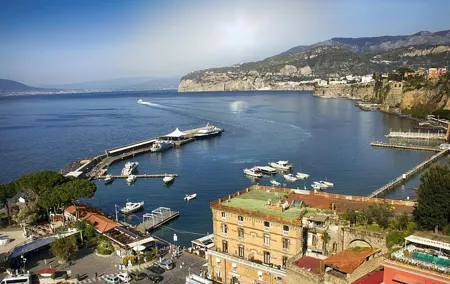 Positano Sorrento and Pompeii from Naples by Private Mercedes Van