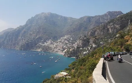Transfer from Naples to Amalfi-Ravello with 2 hours Private Tour in Pompeii