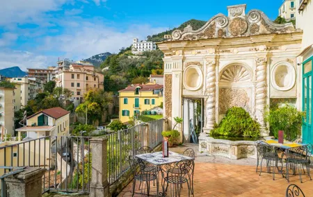 Private direct transfer from Naples to Salerno with local driver