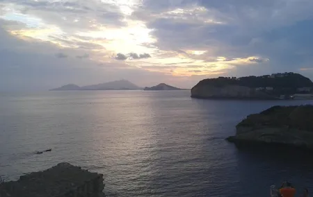 Naples: Panoramic Electric Bike Tour Thousand Colors