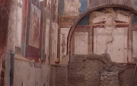 Transfer From Naples Train Station/area to Sorrento 2hr stop in Herculaneum
