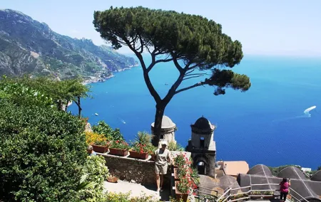 Pivate driver Naples tours of amalfi coast