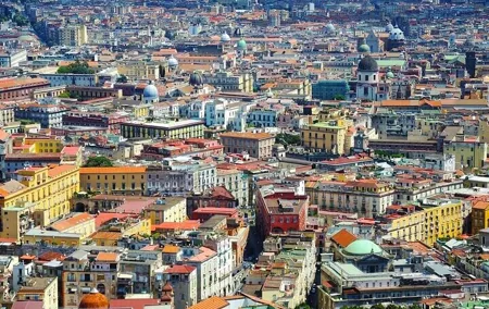 Gastronomic walk in Naples