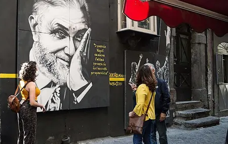 Naples Street Art Tour in Quarters Spagnoli