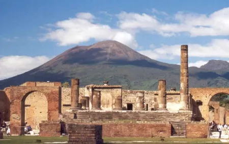Ercolano And Cantine Del Vesuvio