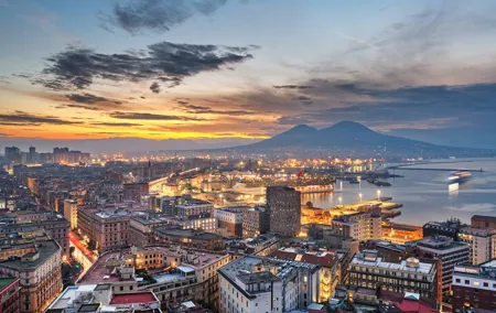Guided Walking Tour in Naples