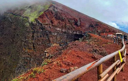 Naples DA Excursion: An adventure on Mount Vesuvius all to yourself