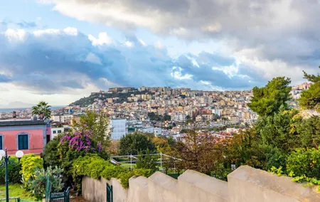Explore Naples in 60 minutes with a Local