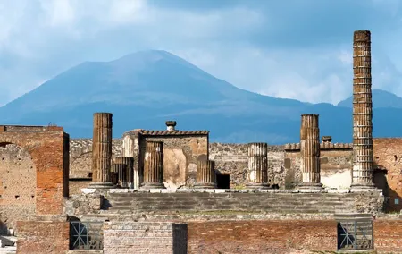 Private tour of Pompeii and Vesuvius from Sorrento or Naples
