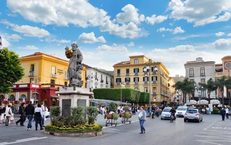 Guided tour in Naples, Pompeii Ruins and Sorrento from Naples