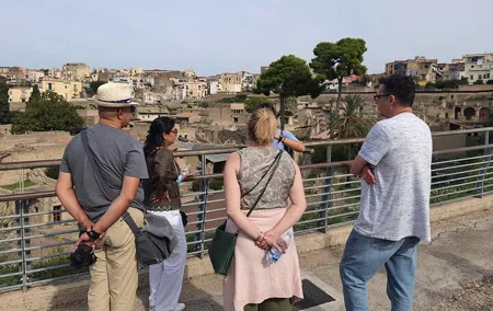 Ancient Herculaneum Private Guided Tour with Phd Archeologist
