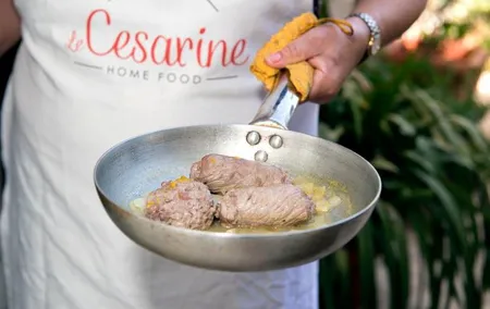 Lunch or dinner and cooking demo at a local home in Ercolano