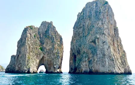 Exclusive Guided Boat Tour of Capri Island