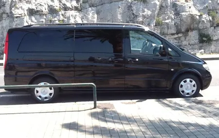 Transfer from Amalfi to Naples with a 2hr stop Herculaneum (1-8 PAX)