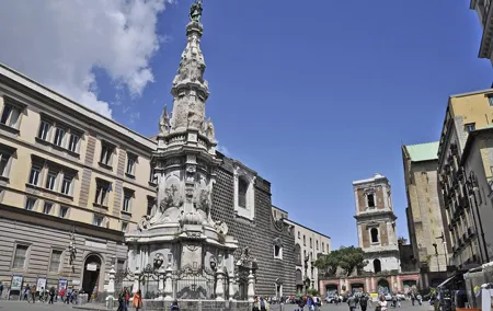 Walking tour in the ancient center of Naples (4 hours)