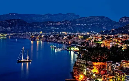 Transfer Sorrento Coast with stop and wait 2 hours Pompeii or Herculaneum or Vesuvius