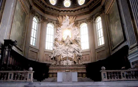 Discover Naples through its strongest tradition. Private tour