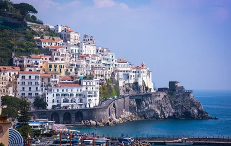Private transfer from NAPLES (airport, port, station) to AMALFI or RAVELLO