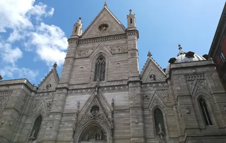 Discover Naples: 2-Hour Guided Walking Tour